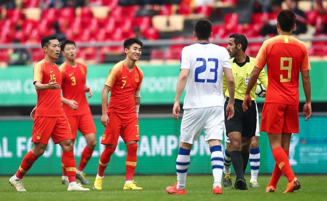  拜仁锋线集体哑火，连续三场未尝胜绩  